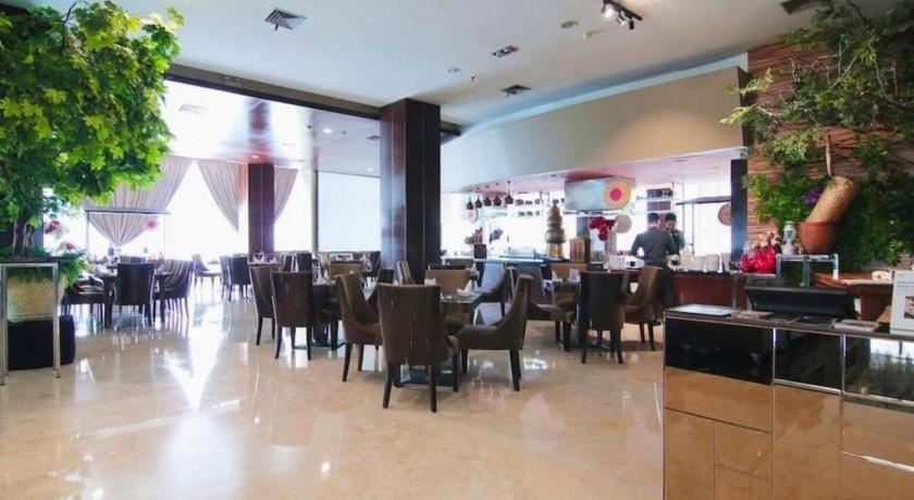 The Arista Hotel Palembang Exterior photo